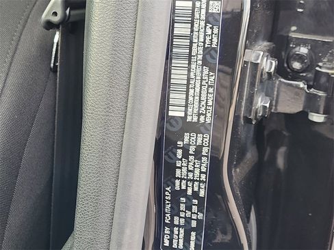 Used 2020 Jeep Renegade Latitude w/ Cold Weather Group image 22