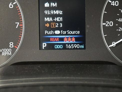 Used 2024 Toyota Corolla Cross AWD Hybrid image 25