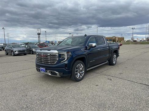 Used 2023 GMC Sierra 1500 Denali w/ Denali Reserve Package AWD/4WD image 6