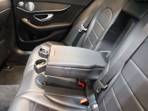 Used 2019 Mercedes-Benz C 300 4MATIC Sedan image 46