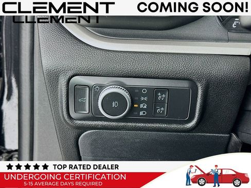 Used 2022 Ford Explorer XLT w/ Equipment Group 202A image 14