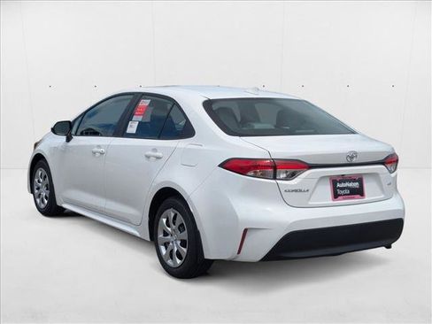 New 2025 Toyota Corolla LE image 8