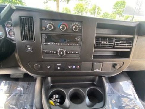 Used 2023 Chevrolet Express 3500 LS RWD image 18