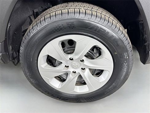 Certified 2023 Toyota RAV4 LE image 29