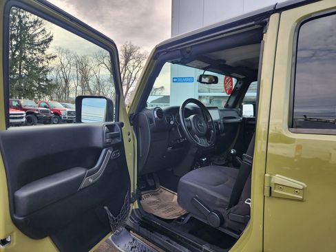 Used 2013 Jeep Wrangler Unlimited Sport AWD/4WD image 23