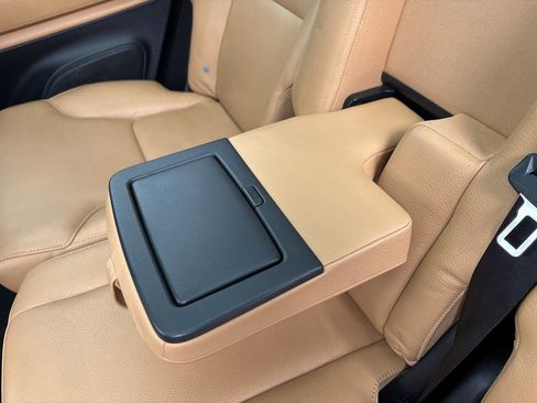 Used 2016 Volvo XC90 T6 Momentum image 40