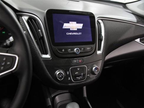 Certified 2024 Chevrolet Malibu RS image 9