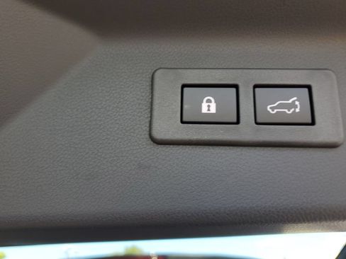 Used 2026 Subaru Forester Premium AWD/4WD image 27