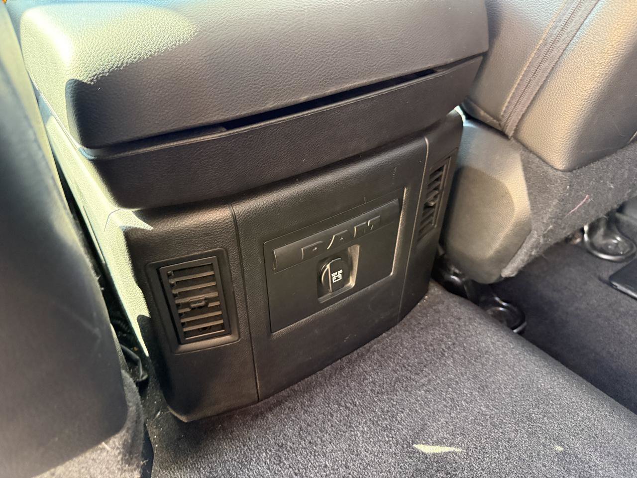 Used 2018 RAM 1500 Sport w/ Convenience Group AWD/4WD image 30