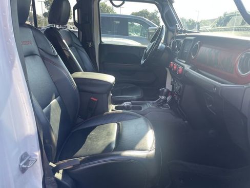 Used 2020 Jeep Gladiator Rubicon AWD/4WD image 22