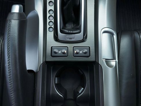 Used 2010 Acura TL w/ Technology Package image 4