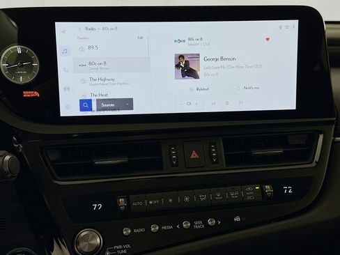 Used 2025 Lexus ES 350 w/ Premium Package image 11