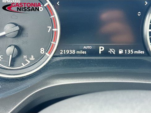 Used 2024 Nissan Rogue SV AWD/4WD image 15