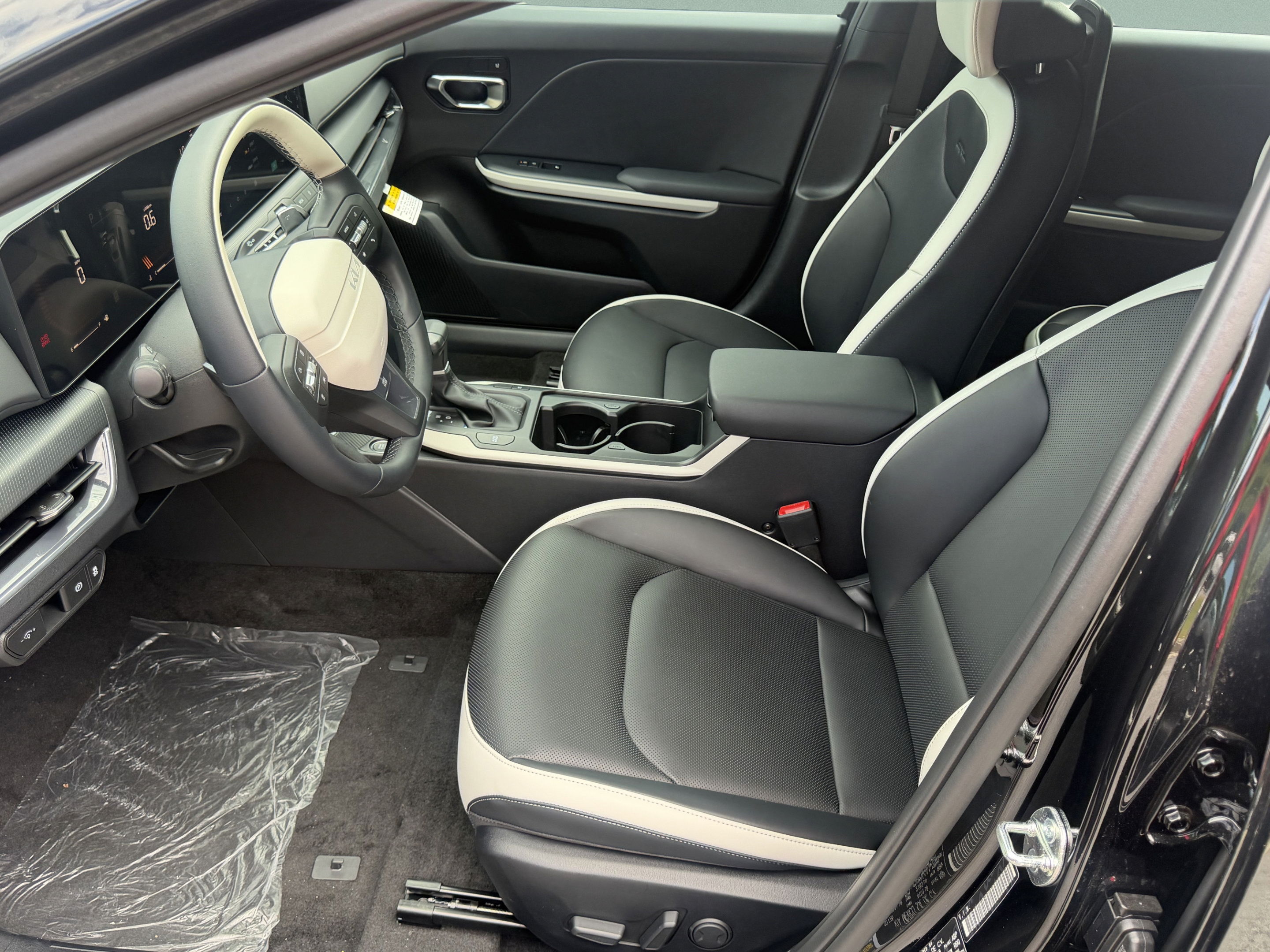 New 2026 Kia K4 EX FWD image 11