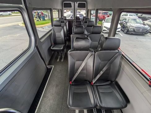 Used 2017 Mercedes-Benz Sprinter 3500 image 15