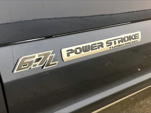 Used 2019 Ford F250 Platinum w/ Platinum Ultimate Package image 25