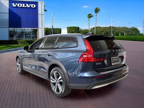 New 2026 Volvo V60 B5 Cross Country Plus w/ Protection Package Premier AWD/4WD image 5