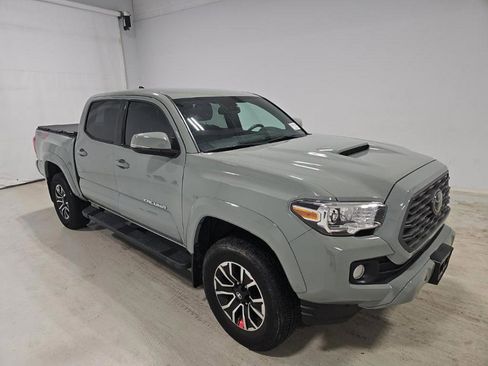 Used 2023 Toyota Tacoma TRD Sport image 5