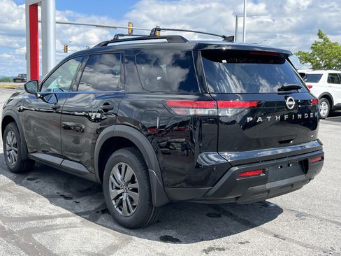 New 2026 Nissan Pathfinder SV AWD/4WD image 10