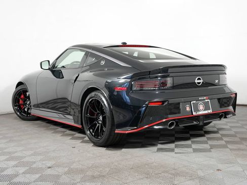 Used 2024 Nissan Z NISMO w/ Floor Mat Package RWD image 3