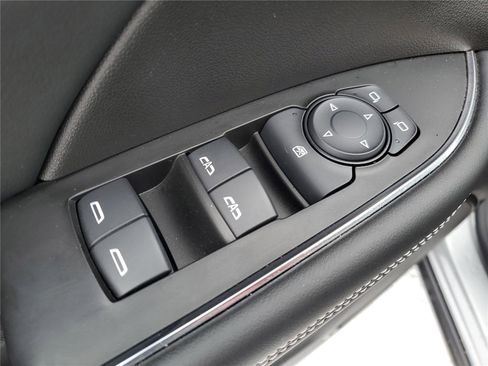 Used 2023 Buick Envision Preferred image 21