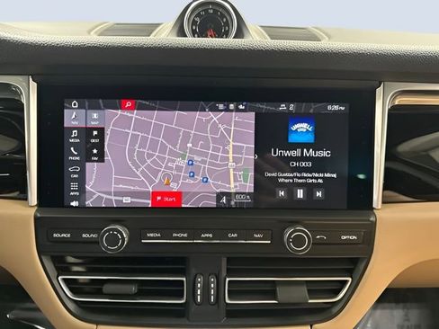 Used 2021 Porsche Macan S AWD/4WD image 22