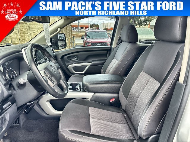 Used 2020 Nissan Titan SV w/ SV Convenience Package AWD/4WD image 20