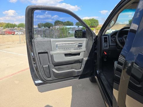 Used 2016 RAM 1500 Express image 23