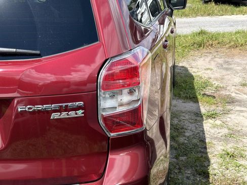 Used 2016 Subaru Forester 2.5i Premium AWD/4WD image 10