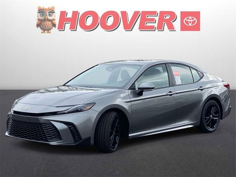 New 2026 Toyota Camry SE image 6