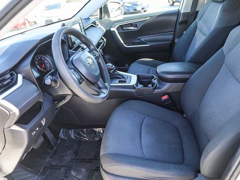 Certified 2020 Toyota RAV4 XLE image 18