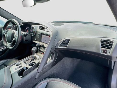 Used 2019 Chevrolet Corvette Z06 RWD image 34