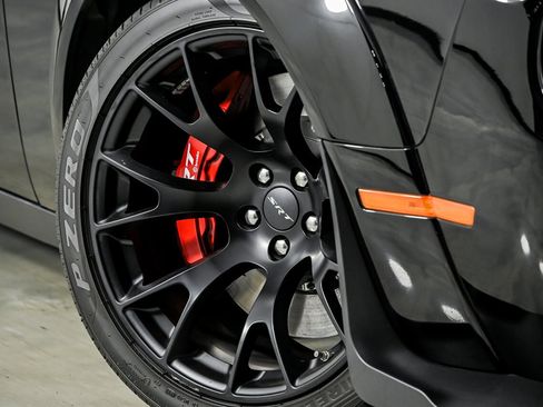 Used 2023 Dodge Challenger SRT Hellcat RWD image 3