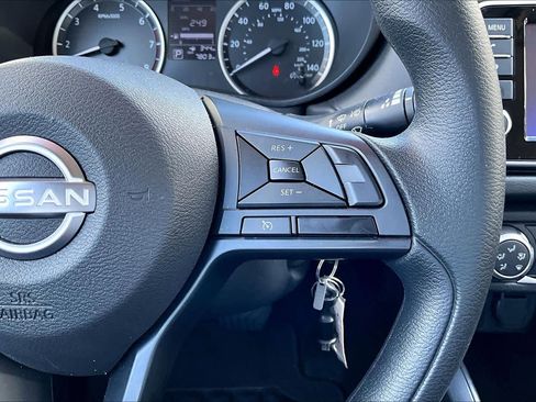 Used 2025 Nissan Versa S w/ Trunk Package image 20