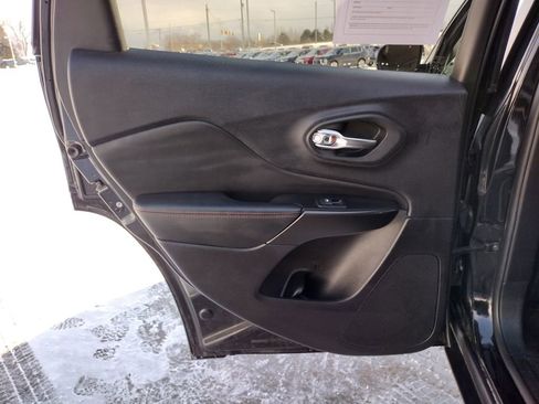 Used 2022 Jeep Cherokee Trailhawk w/ Trailer Tow Group image 22