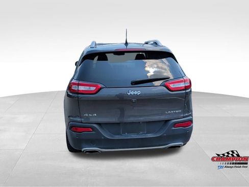 Used 2018 Jeep Cherokee Limited AWD/4WD image 13