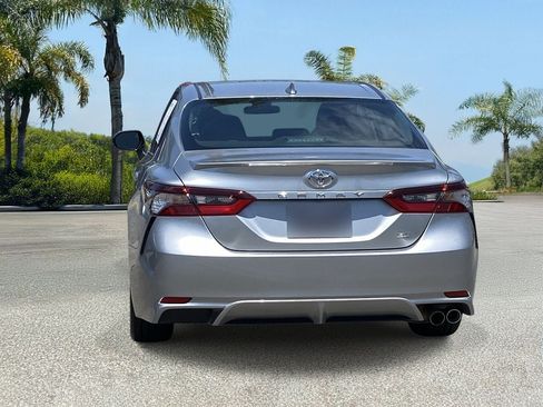 Used 2023 Toyota Camry SE FWD image 4