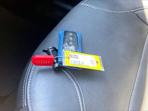 Used 2014 Ford Taurus Limited FWD image 13