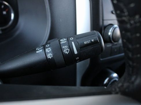 Used 2016 Jeep Compass Latitude image 13