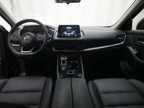 Certified 2023 Nissan Rogue SV w/ SV Premium B Package AWD/4WD image 5