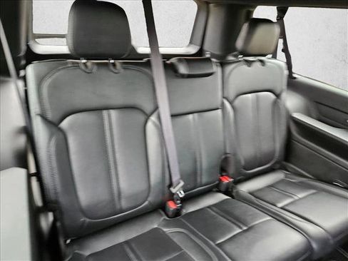Used 2024 Jeep Wagoneer L Series II w/ Convenience Group I AWD/4WD image 17