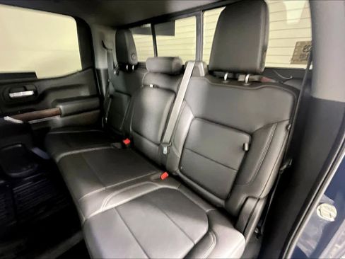 Used 2021 GMC Sierra 1500 SLT RWD image 19