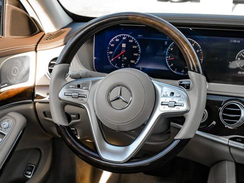 Used 2019 Mercedes-Benz S 560 Sedan image 15