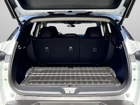 Certified 2025 Nissan Murano SV image 21