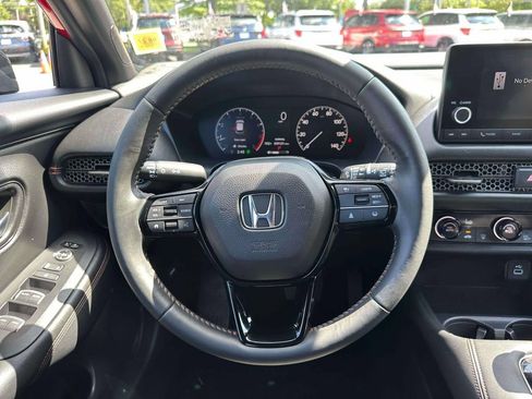 Used 2024 Honda HR-V Sport image 11
