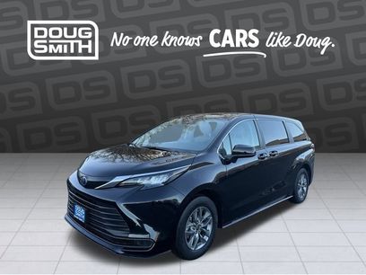 Used 2024 Toyota Sienna LE