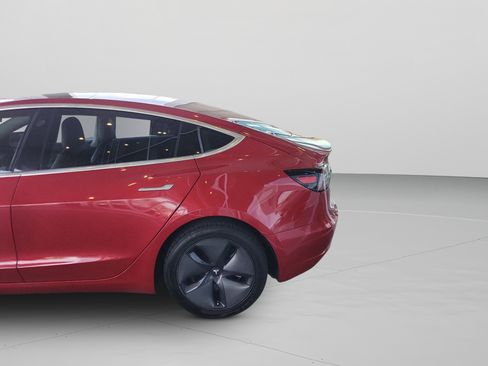 Used 2020 Tesla Model 3 Standard Range Plus image 29