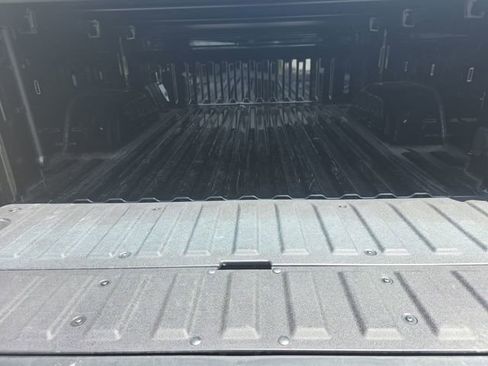 Used 2024 GMC Sierra 1500 Elevation AWD/4WD image 13