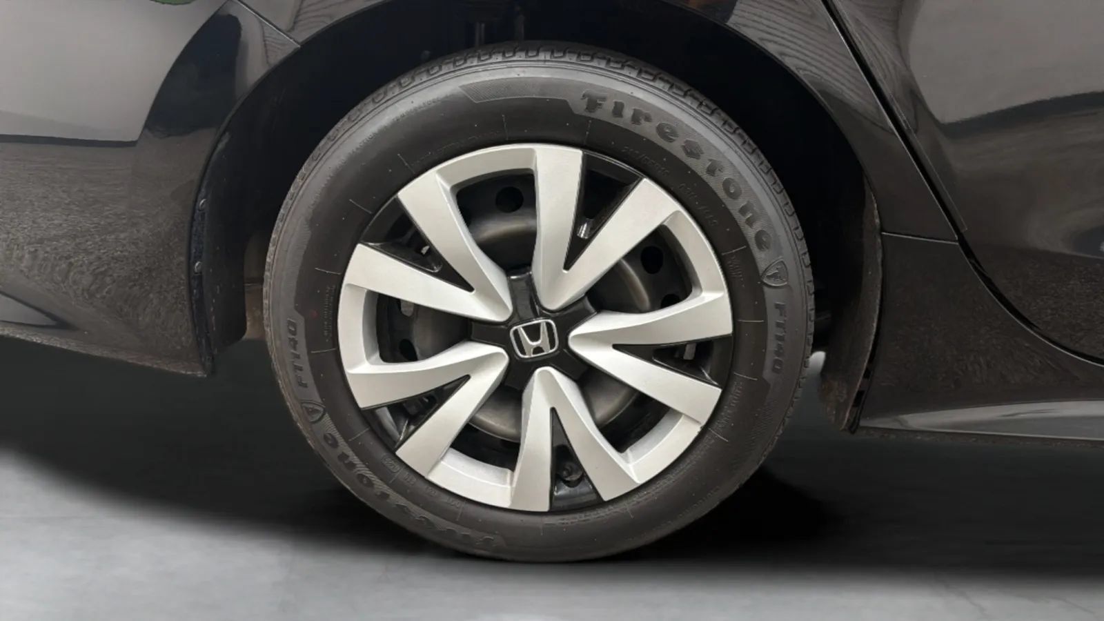 Used 2023 Honda Civic LX image 25