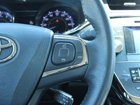 Used 2013 Toyota Avalon XLE image 24